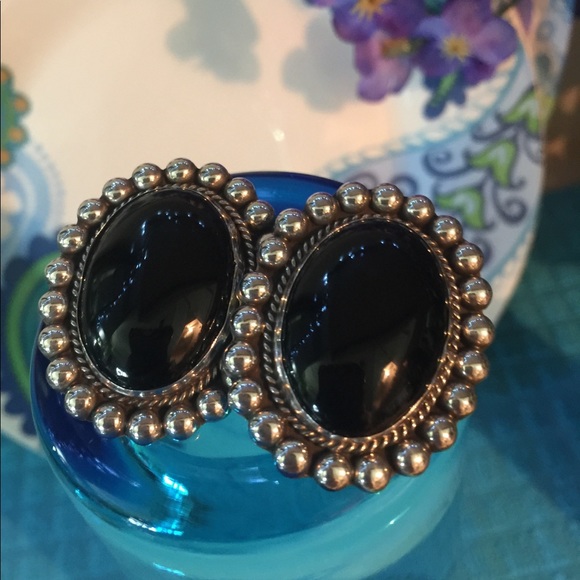 Jewelry - SS & Onyx Earrings